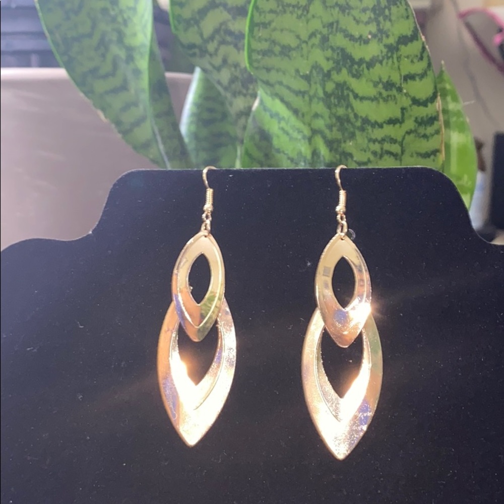 Stylish Gold Plated Fashion Dangle Earrings